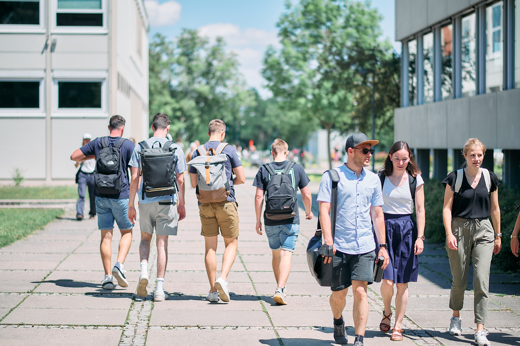 Studierende auf dem Campus Hochschule Reutlingen